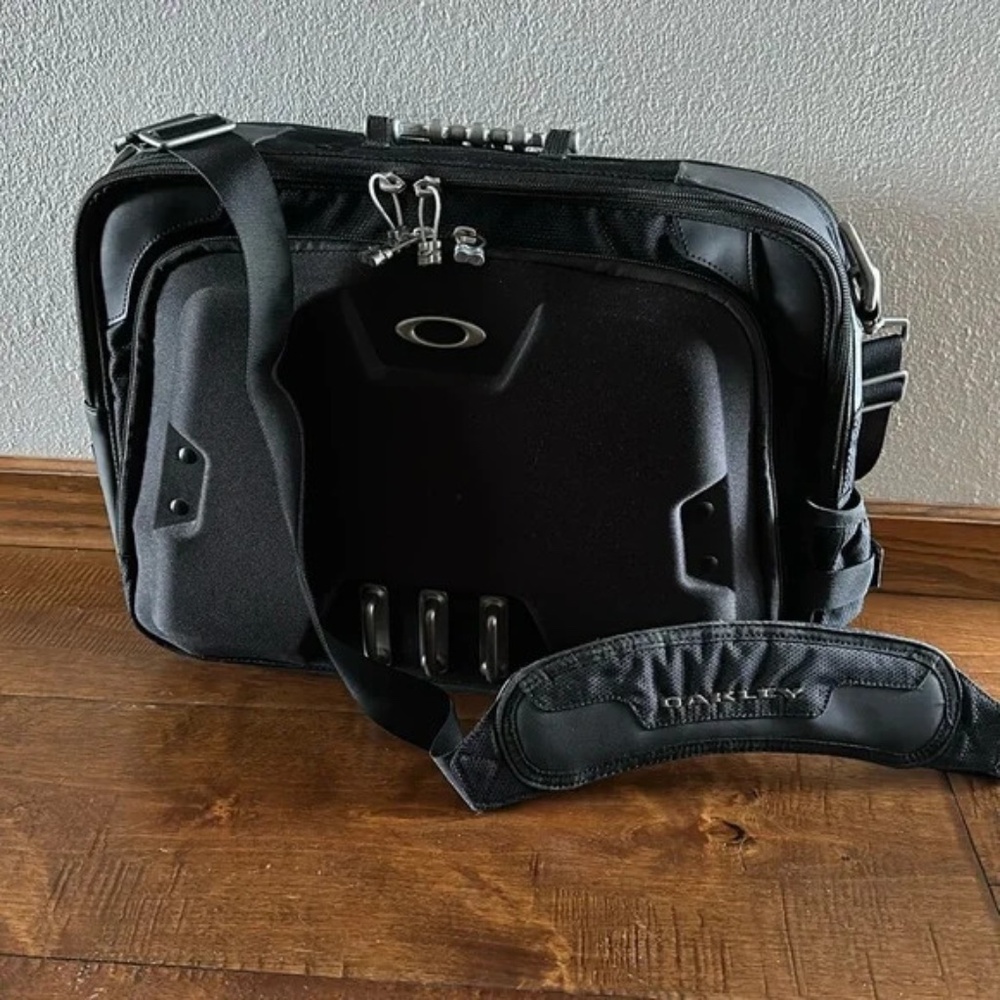 Oakley Briefcase